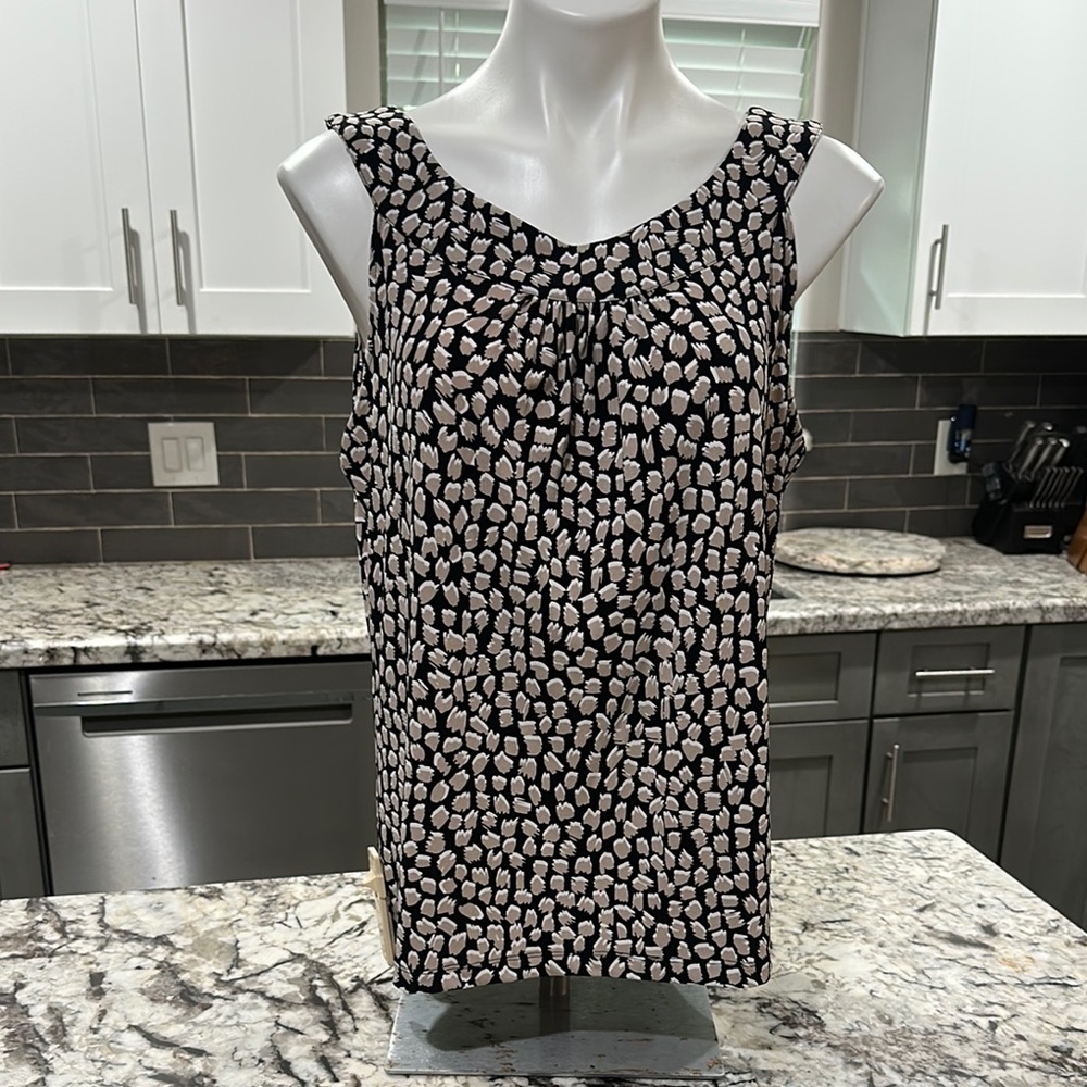 NWT Calvin Klein Black and Cream Patterned Tank Top